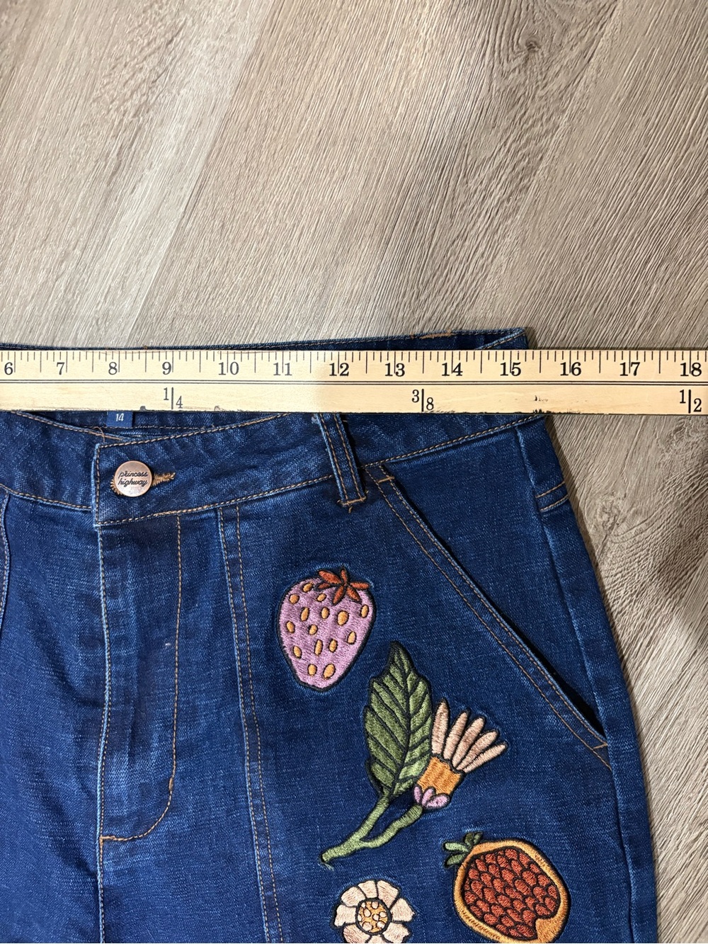 ModCloth X Princess Highway floral embroidered pockets wide leg jeans 14 - Picture 5 of 9